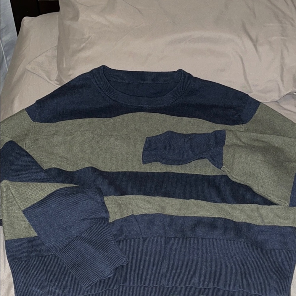 Men’s sweater